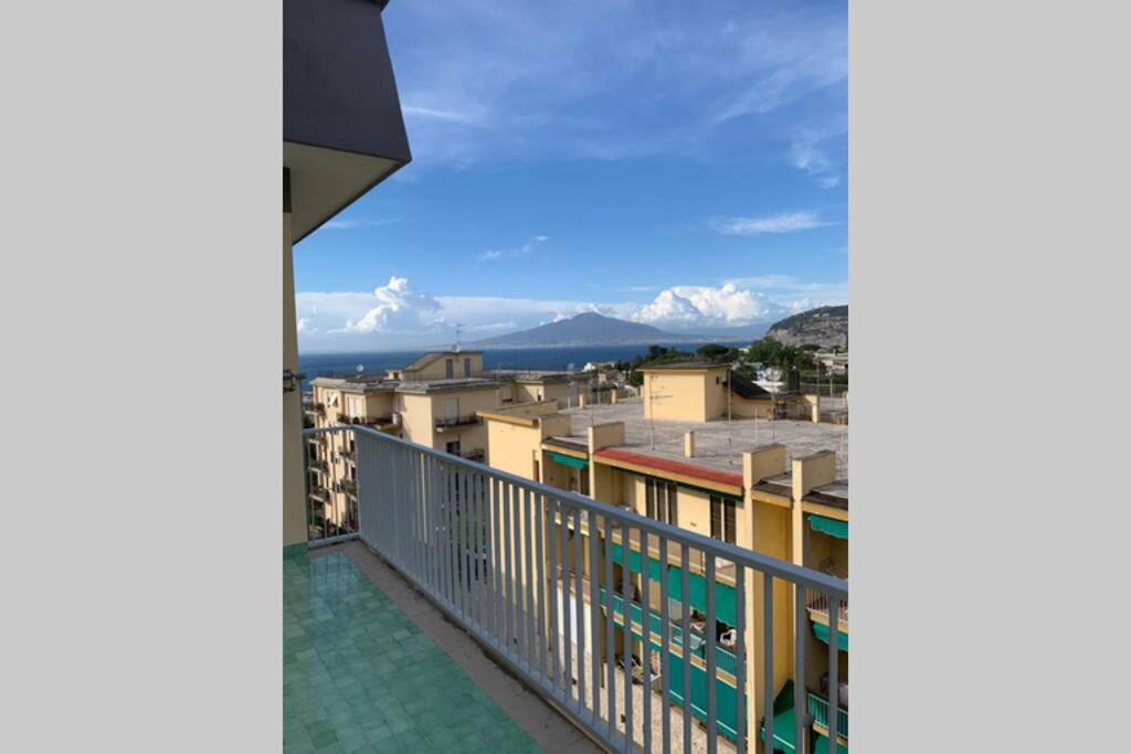 Super Attico Vista Mare Con Piscina Apartment Sorrento Exterior foto