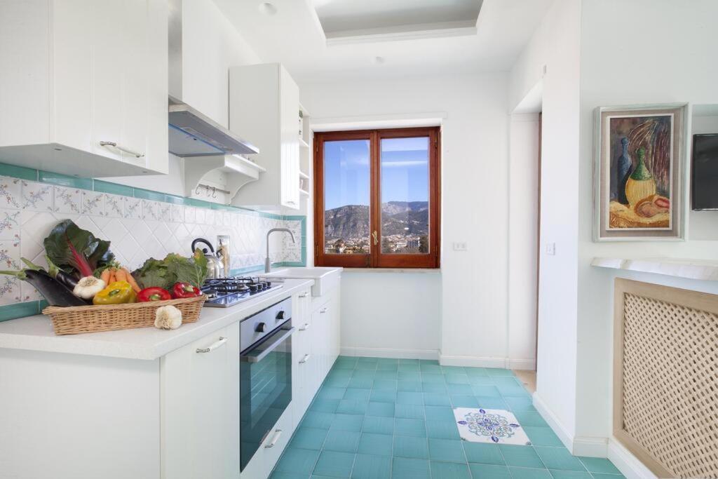 Super Attico Vista Mare Con Piscina Apartment Sorrento Exterior foto